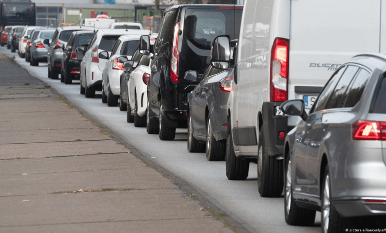 eu ministers strike a balance on vehicle emissions standards