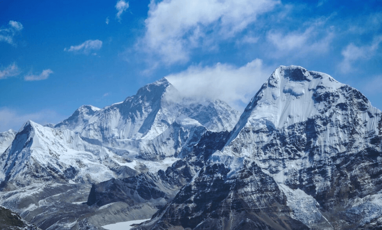 china climate monitoring on himalayan peak