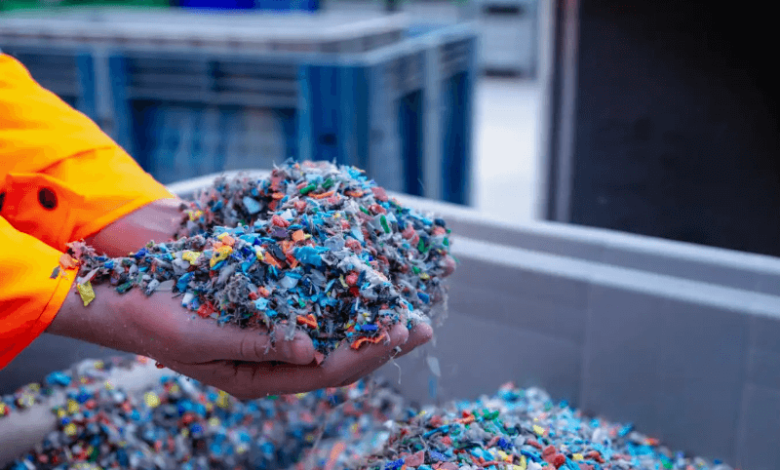 breakthrough in plastic recycling new process could enable indefinite reuse of common plastics