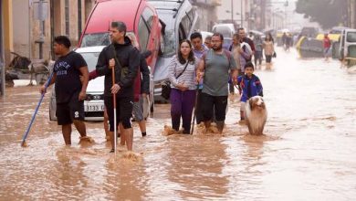 spain floods citizens raise alarm over lack of response from authorities