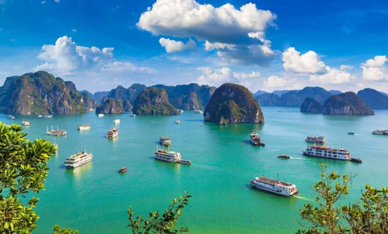 Ha Long Bay at Risk? UNESCO to Study Development Concerns