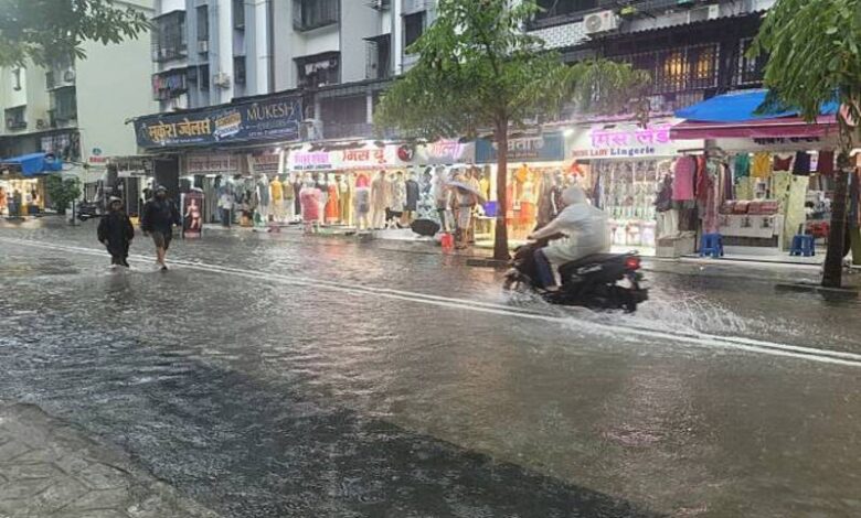 Mumbai rain fall 1 Mumbai Red Alert due to rain fall