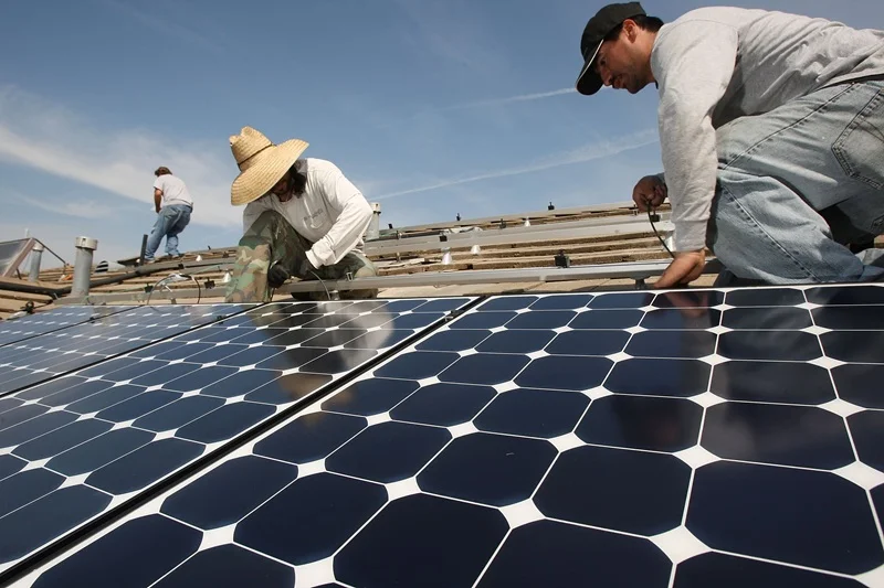 5 Things to Check Before Installing Rooftop Solar Panels