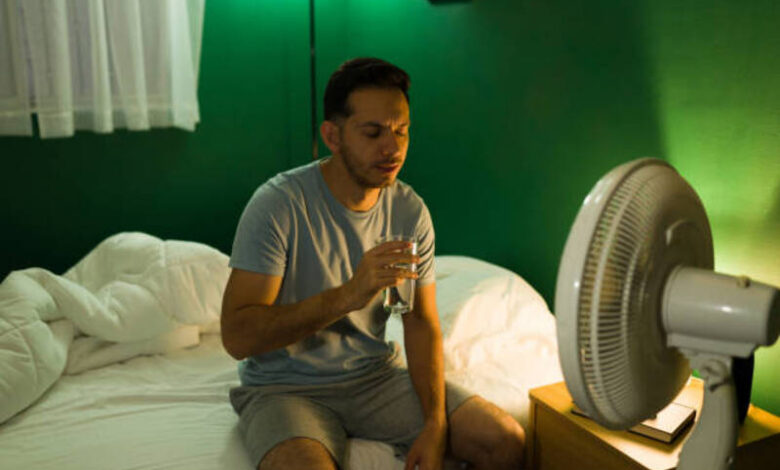 istockphoto 1346783731 612x612 1 Tropical Nights' and 4 Ways to Cool Your Flat Without AC This Week