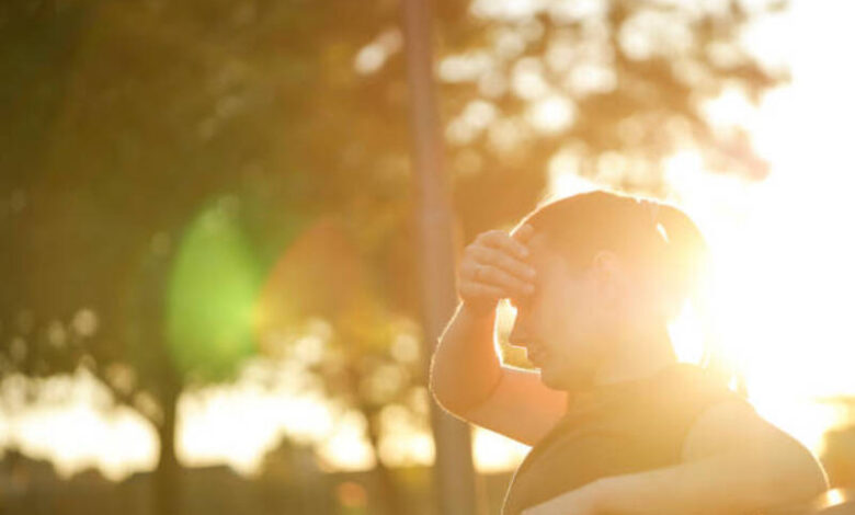 istockphoto 1468864210 612x612 1 Monsoon Advancing Tomorrow: 4 High-Humidity Health Warning Signs Your Body Is Experiencing 'Heat Stress'