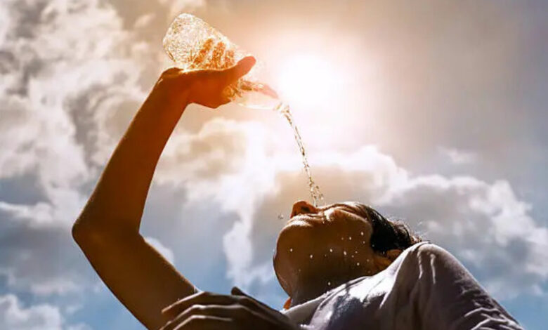 istockphoto 2222510772 612x612 1 What Is the Difference Between Heat Exhaustion and Heatstroke? 4 Warning Signs That Mean You Need an Emergency Hospital Visit Immediately