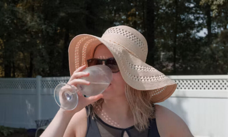 photo 1593920940035 c103f867c457 1 North Carolina Heat Index 110 Today: Heat Stroke Tips