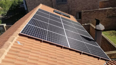 photo 1780445392792 556e5609c5ab Rooftop Solar Panels Heatwave: Temperature Coefficient