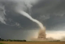 Untitled design 2026 08 01T205303.902 Illinois tornado record